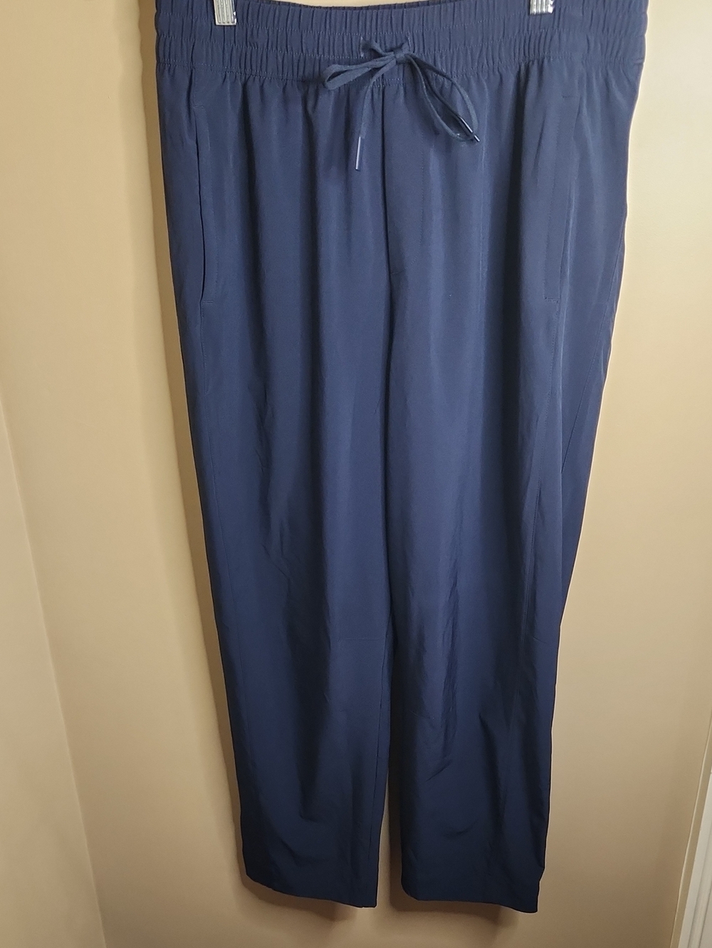 Athleta Arrival Pant in Navy. Size 10. #586940
